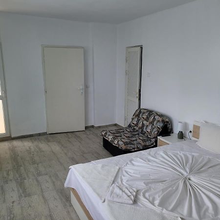 Guest House Evtimov Primorsko Bagian luar foto