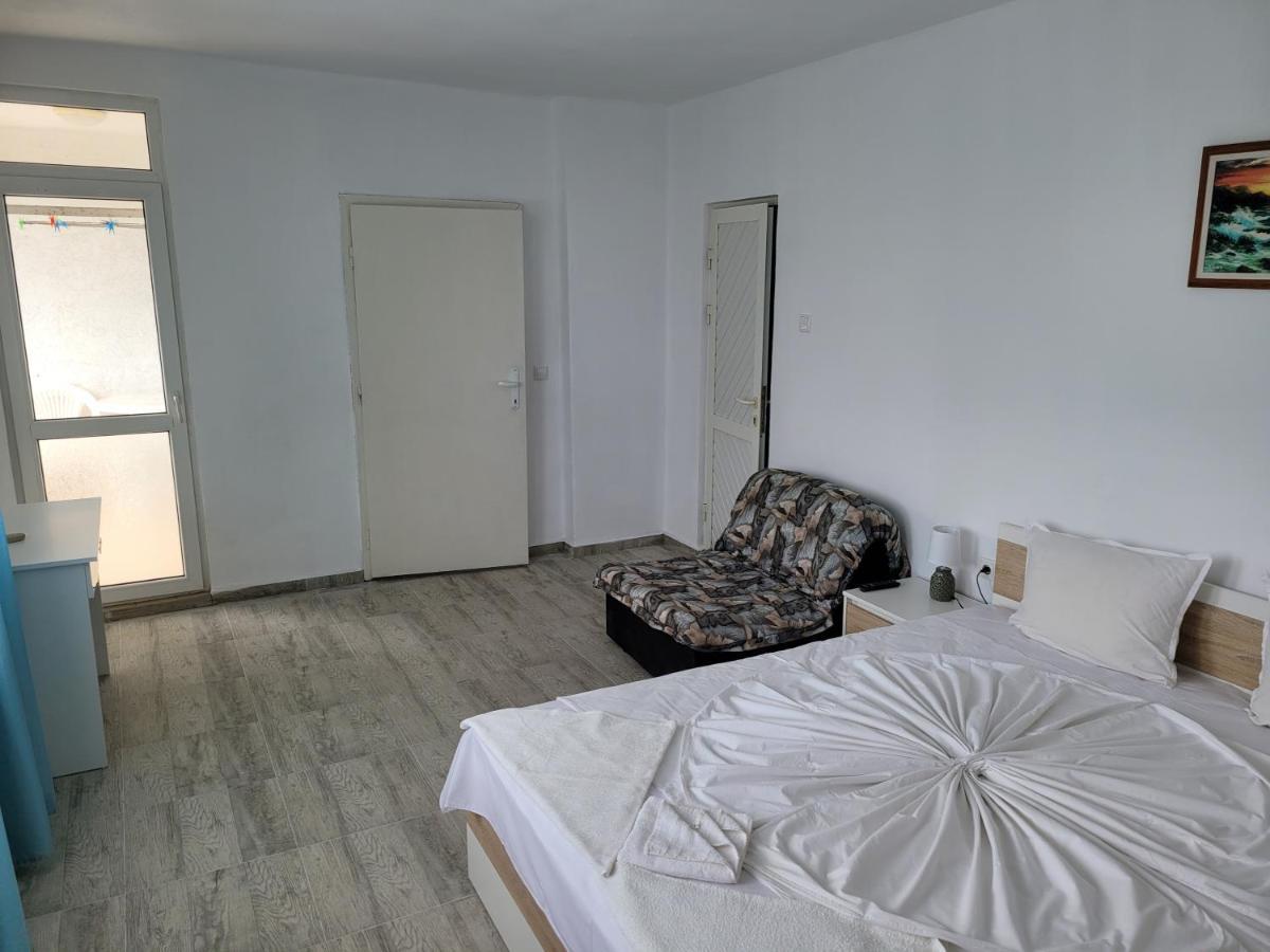 Guest House Evtimov Primorsko Bagian luar foto